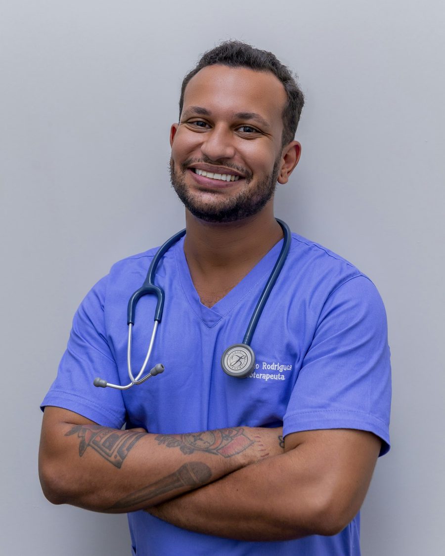 Dokter umum & paramedis Medias